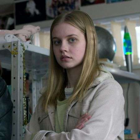 Angourie Rice as Rachel in Black Mirror season 5 episode 3 'Rachel, Jack and Ashley Too' starring Miley Cyrus.