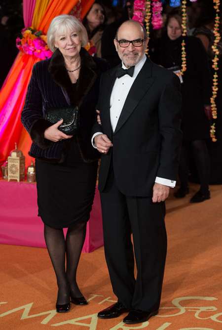 David Suchet and his wife Sheila Ferris at an award show.