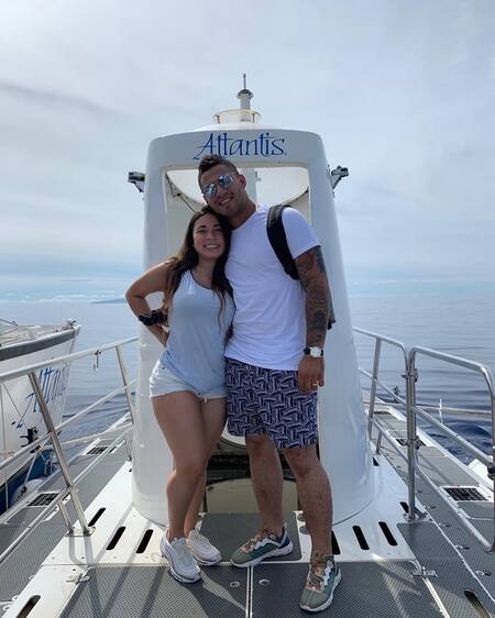The beautiful couple Gleyber Torres and wife Elizabeth Torres traveled to Hawaii during the offseason in 2018.