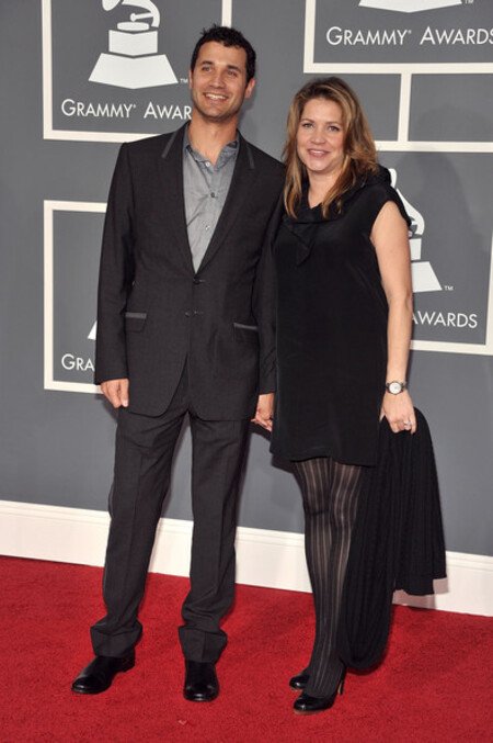 Ramin Djawdi and his wife Jennifer Hawks at the Grammy Awards.