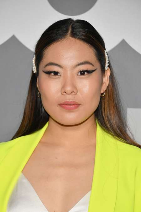 Nicole Kang is playing Mary Hamilton in the show Batwoman.