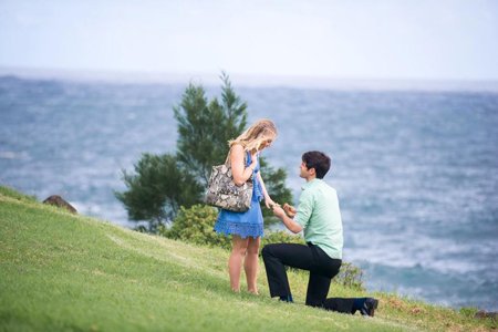 Taylor Boldt proposed to his girlfriend Anna Grace in Hawaii in 2016.