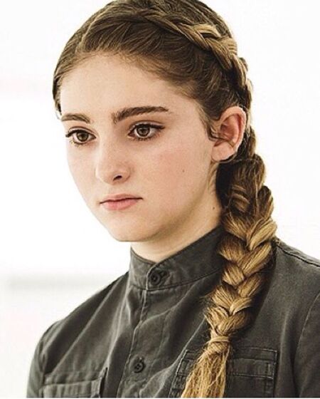 Willow Shields as Primrose Everdeen in The Hunger Games.
