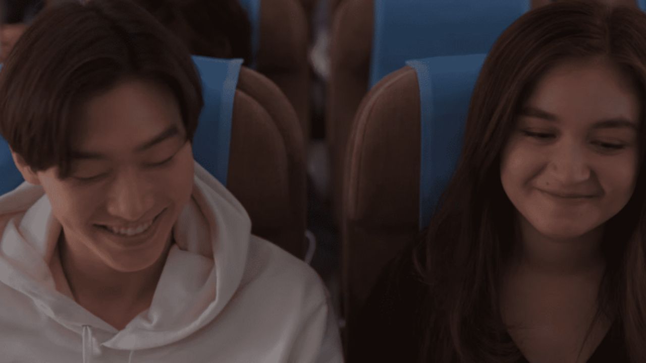 Kitty and Minho were seen together on the plane at the end. celebsindepth.com