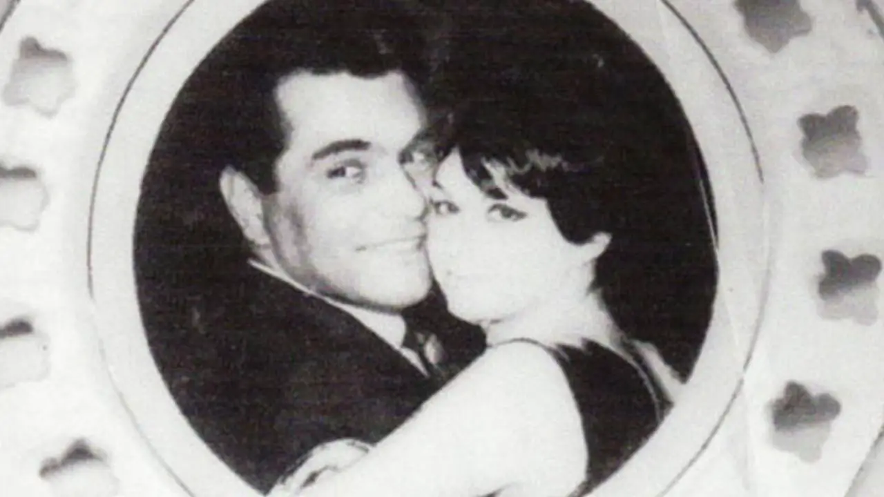 John Gotti with his wife, Victoria. celebsindepth.com