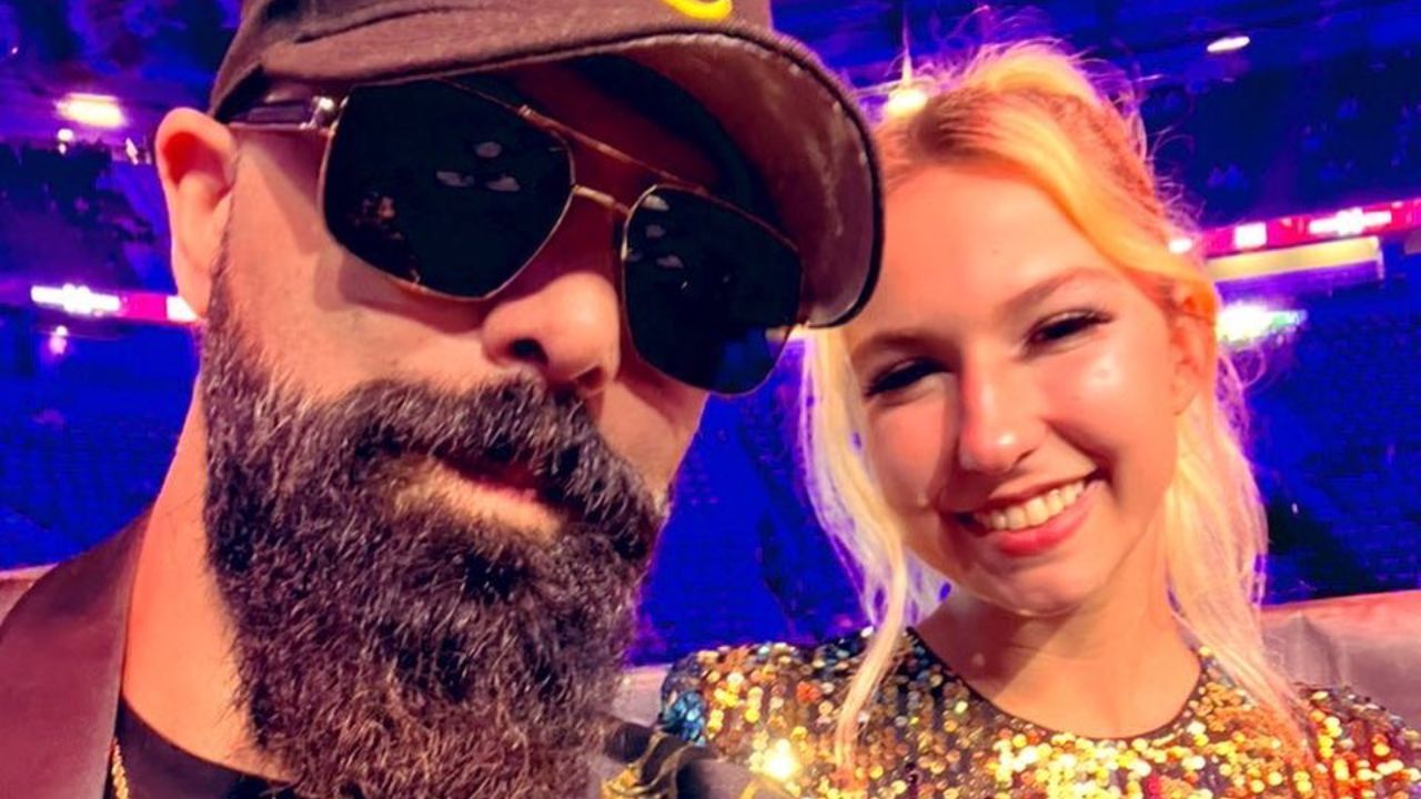 Keemstar is currently dating his assistant who is 20 years old. celebsindepth.com