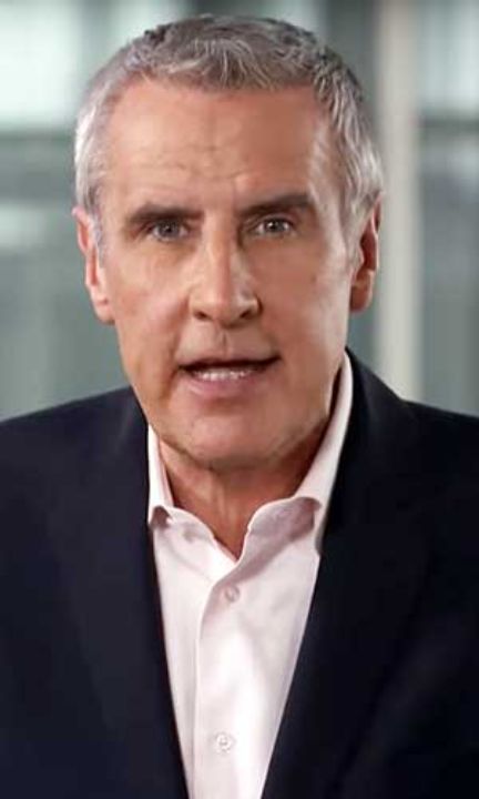 Dermot Murnaghan looks young for someone in his 60s, leading plastic surgery rumors. celebsindepth.com