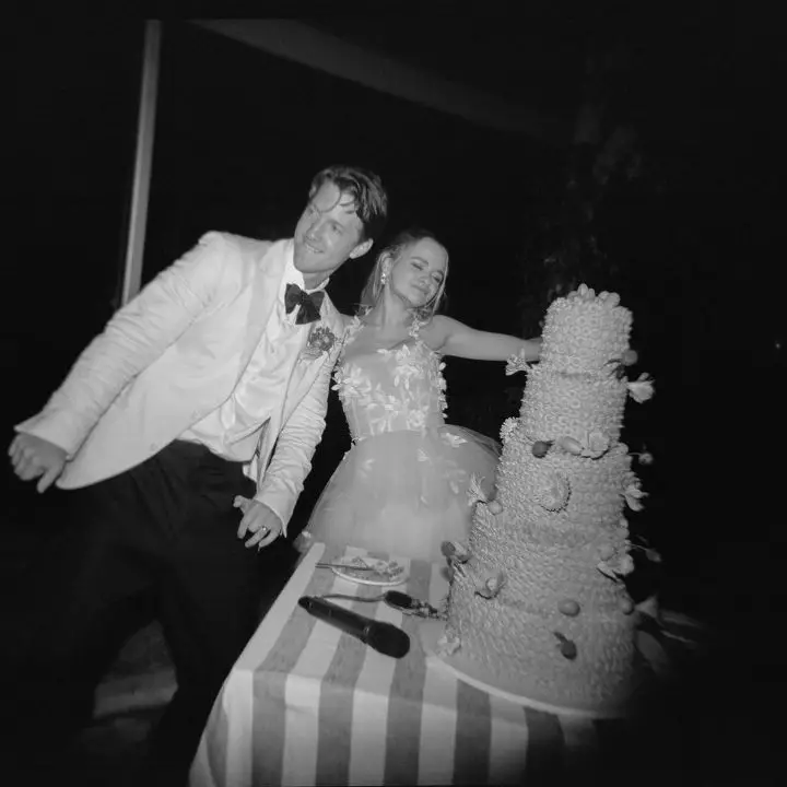 Joey King married her husband, Steven Piet on September 2, 2023. celebsindepth.com