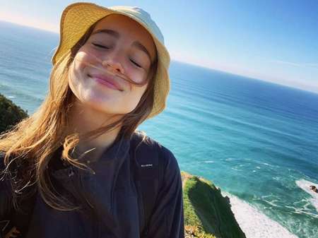 Alba Baptista is a 22-year-old actress who is famous for her work in Portuguese cinema.