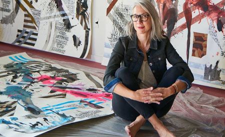 Alexandra made her career in arts and it is her major source of income.