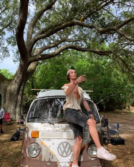 Chase Stokes plays John B, aka John Booker Routledge, in the Netflix series Outer Banks.