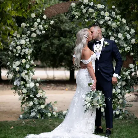 Derek Deso got married to his gf, now wife, Sophia Turner in a private ceremony.