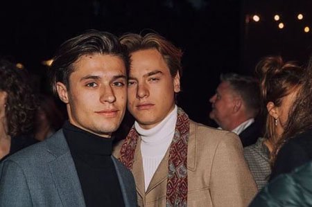 Gijs Blom is in a relationship with Tobias Kersloot, well, according to the fans and rumors.