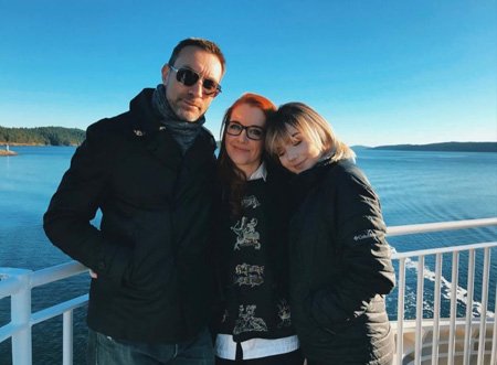Johannah Newmarch is in a relationship with Lucas Wolf.