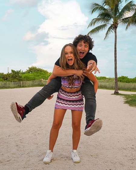 Julius Dein gf Estelle Berglin is a 23 year old Swedish model.