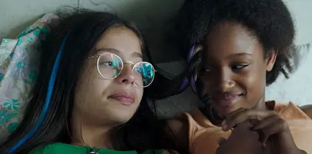 Medina El Aidi-Azouni plays Angelica in the Netflix movie Cuties / Mignonnes
