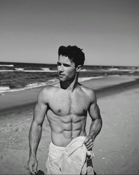 Robbie Graham-Kuntz is a speciemen of a human being with his chiseled body.