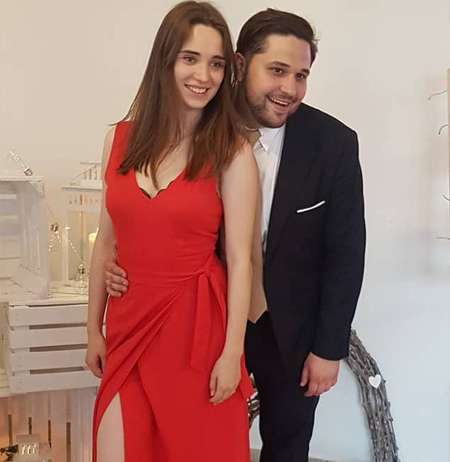 Wiktoria Filus is married to her husband Maciej Filus.