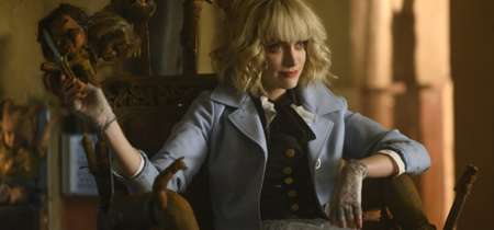 Rachel Skarsten as Alice in Batwoman.