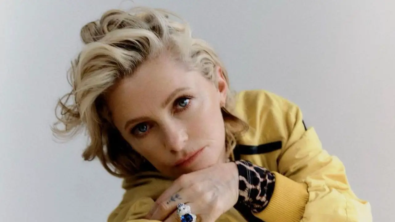 Although it seems that Alison Goldfrapp has had multiple plastic surgeries, she has not admitted to any. celebsindepth.com