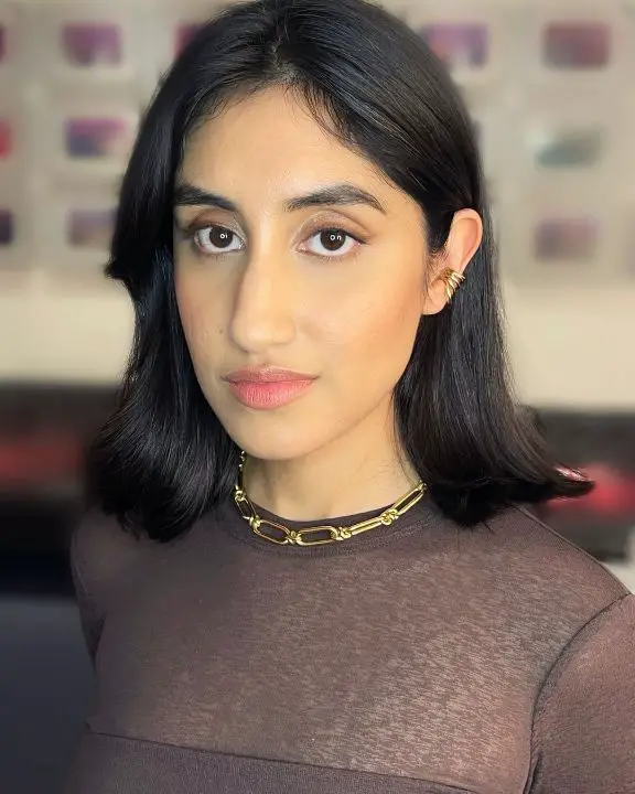 Ambika Mod isn't married. celebsindepth.com