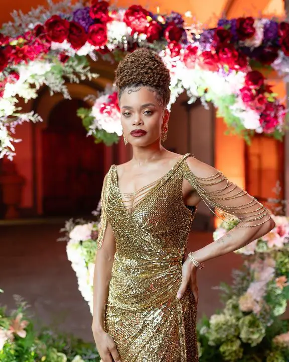Andra Day had a weight loss of 40 pounds in 2021. celebsindepth.com