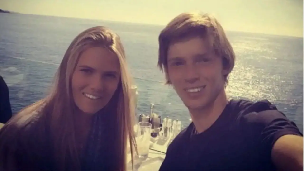 Andrey Rublev and his girlfriend, Anastasija Homutova.