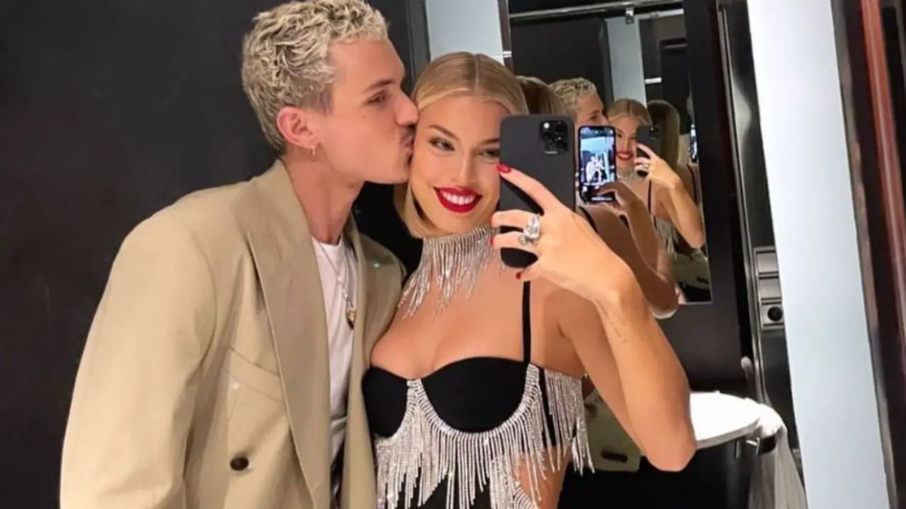 Aron Piper was dating his girlfriend, Jessica Goicoechea. celebsindepth.com