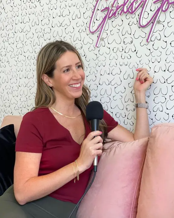Ashley Hesseltine seems to be enjoying her single life. celebsindepth.com 