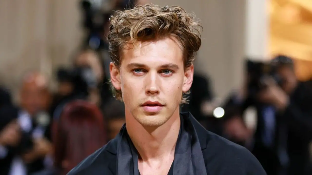 Austin Butler looks younger after undergoing plastic surgery. celebsindepth.com 