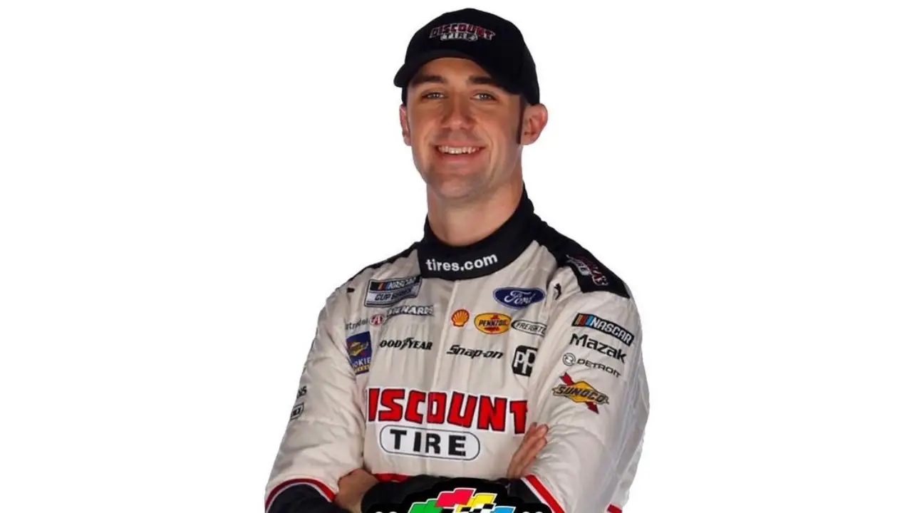 austin-cindric-girlfriend-nascar-2022