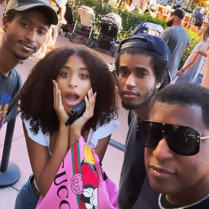 Babyface is the father of three kids: Dylan and Brandon and Peyton from his previous marriages. celebsindepth.com