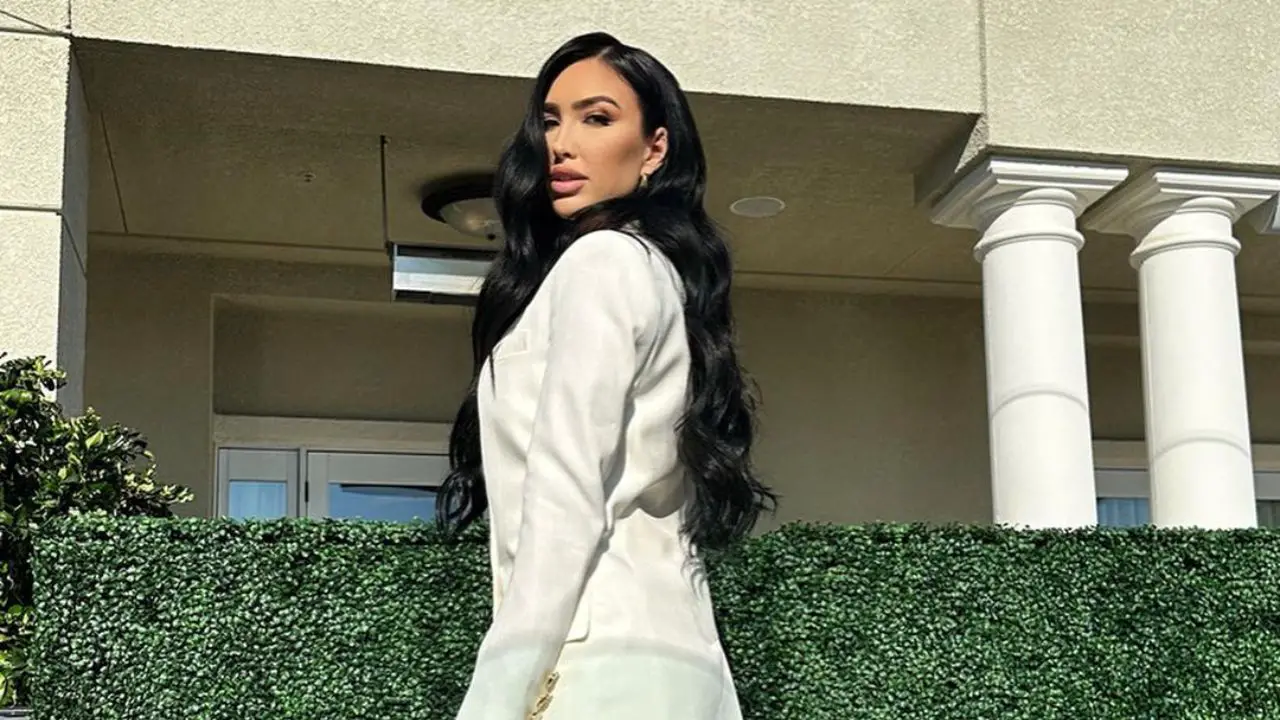 Bre Tiesi has Italian descent and mixed ethnicity. celebsindepth.com