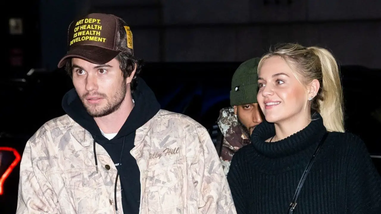 Chase Stokes and Kelsea Ballerini have been dating since January 2023. celebsindepth.com