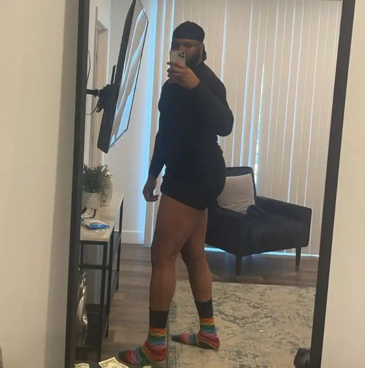 Chef D might have had BBL. celebsindepth.com