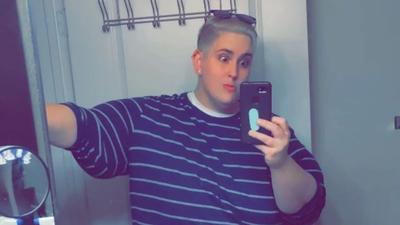 After his weight loss, Corey is now committed to a healthy lifestyle. celebsindepth.com