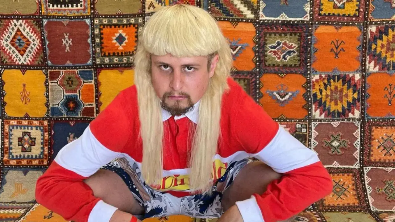 Oliver Tree doesn't have any children. celebsindepth.com