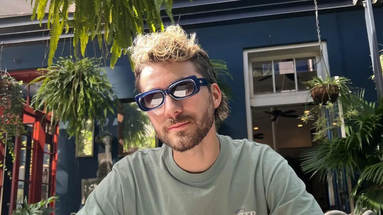 Erin Sanders' boyfriend Adam Johan is a music producer. celebsindepth.com