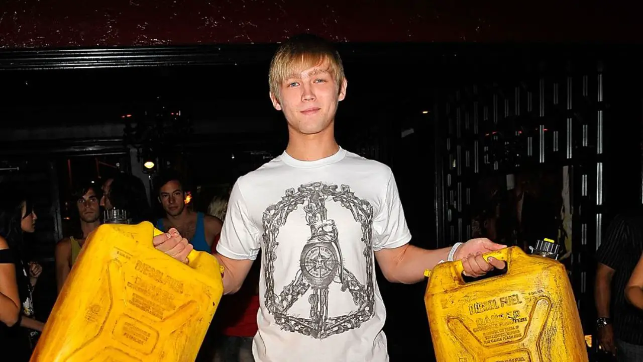 Evan Ellingson was indeed more slim during his latest years due to weight loss. celebsindepth.com