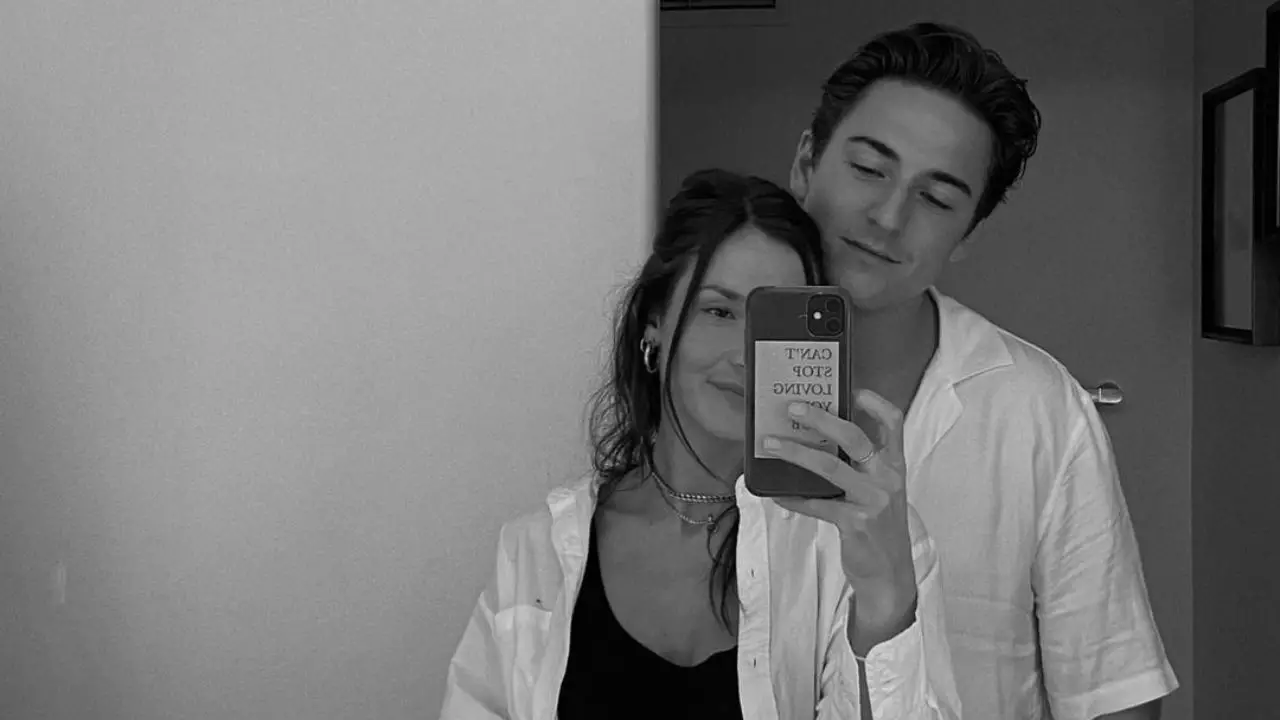 Evan Roderickis with his girlfriend, Dion Karas. celebsindepth.com