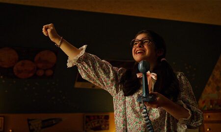 Gabriella Pizzolo as Suzie in Stranger Things Season 3.