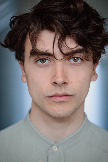 Robin Boissevain portrays the character of Roderick van Hall on Ares Netflix TV show.