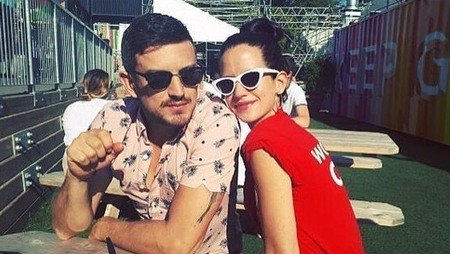 Kimberly-Sue Murray is currently in a relationship with Ian Macmillan.