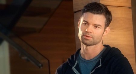 Daniel Gillies as Mark on Netflix's Virgin River (2019).