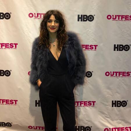 Snowpiercer Zarah star Sheila Vand does not appear to be dating anyone at present.