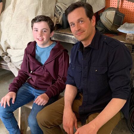 Tom Everett Scott and Jace Chapman as Marvin Ferris and Noah Ferris, respectively, on the Netflix comedy The Healing Powers of Dude.