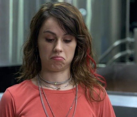 Brews Brothers Netflix Sarah actress Carmen Flood is not in a dating relationship with a boyfriend.