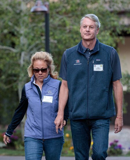 Husband and wife duo Eileen Donahoe and John Donahoe are together for over three decades.