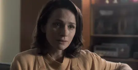 Shantel VanSanten as Karen Baldwin in 'For All Mankind'.