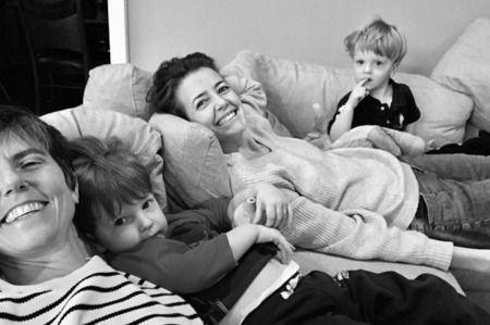 Tig Notaro and wife Stephanie Allynne with their children; twin kids.